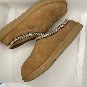 Ugg Tasman Braid junior size 4